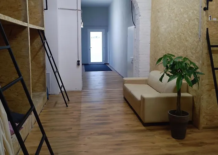 Budget Trainstation - Fox Box Hotel *