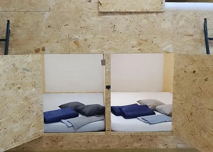 Budget Trainstation - Fox Box מלון *