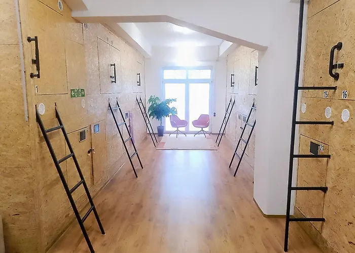 Budget Trainstation - Fox Box מלון *